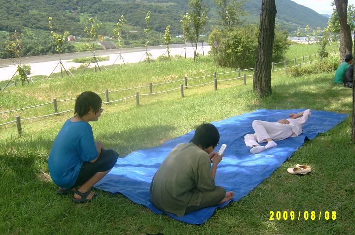 picnic 005.JPG