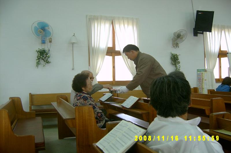 Holy communion006.JPG